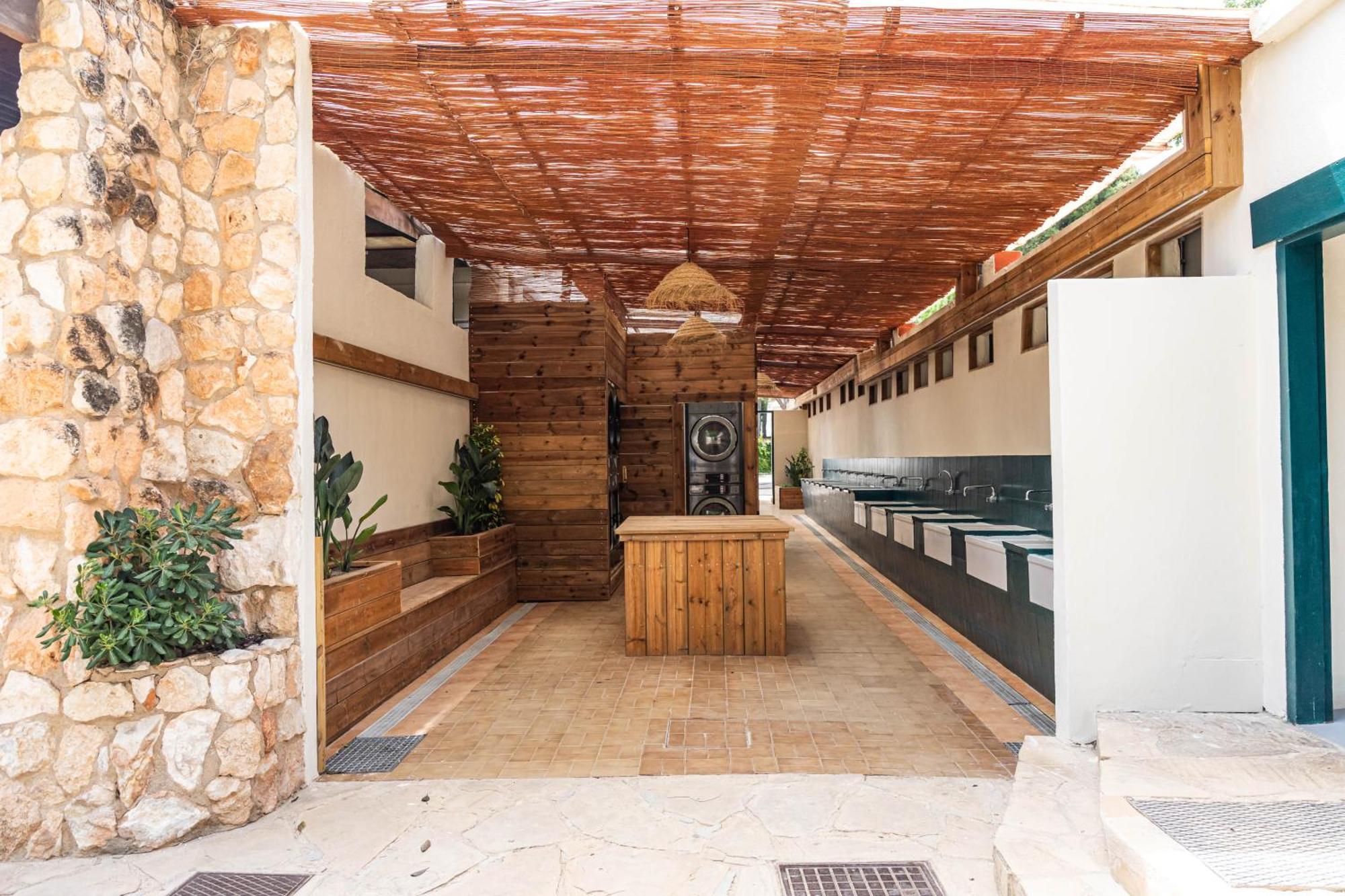 Camping Sant Salvador Hotel Комаруга Екстериор снимка