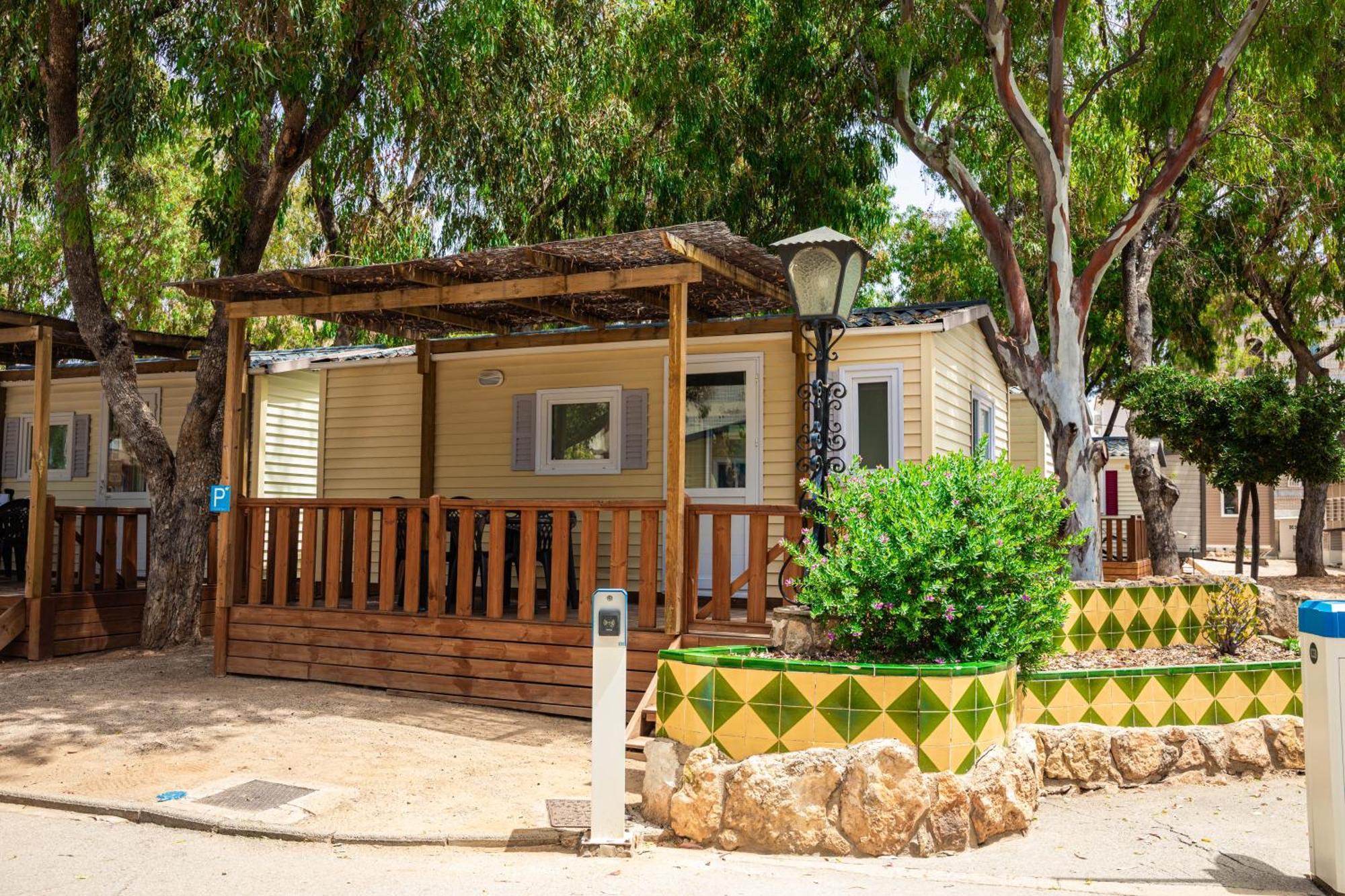 Camping Sant Salvador Hotel Комаруга Екстериор снимка