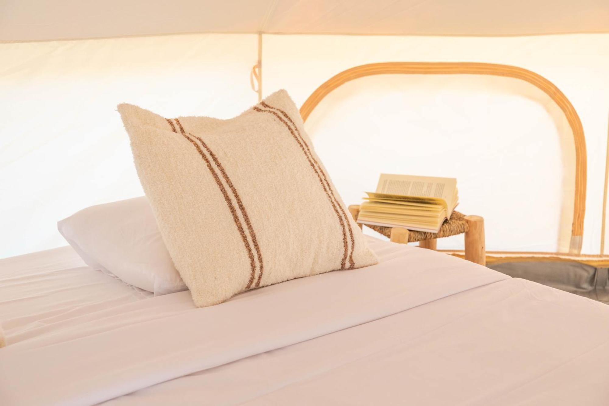 Camping Sant Salvador Hotel Комаруга Екстериор снимка