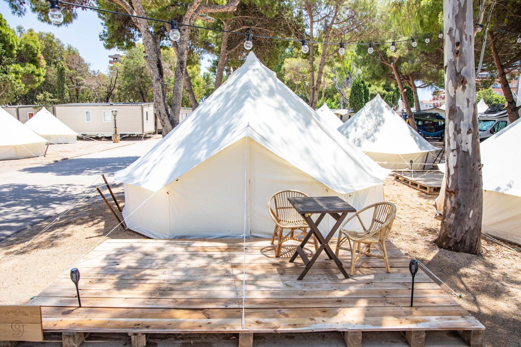 Camping Sant Salvador Hotel Комаруга Екстериор снимка