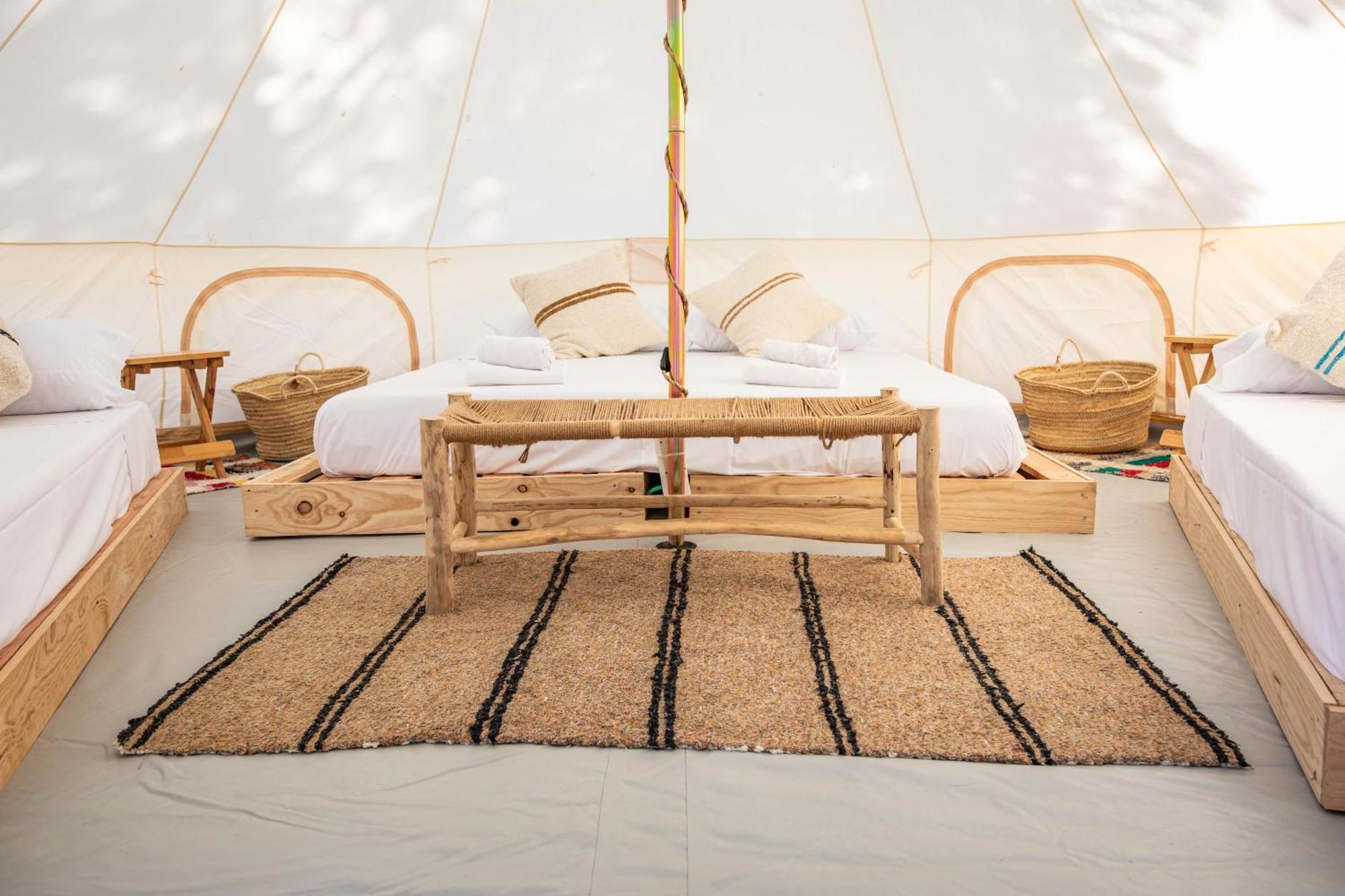Camping Sant Salvador Hotel Комаруга Екстериор снимка